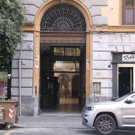 B&B Le Porte Di Napoli Eksteriør billede