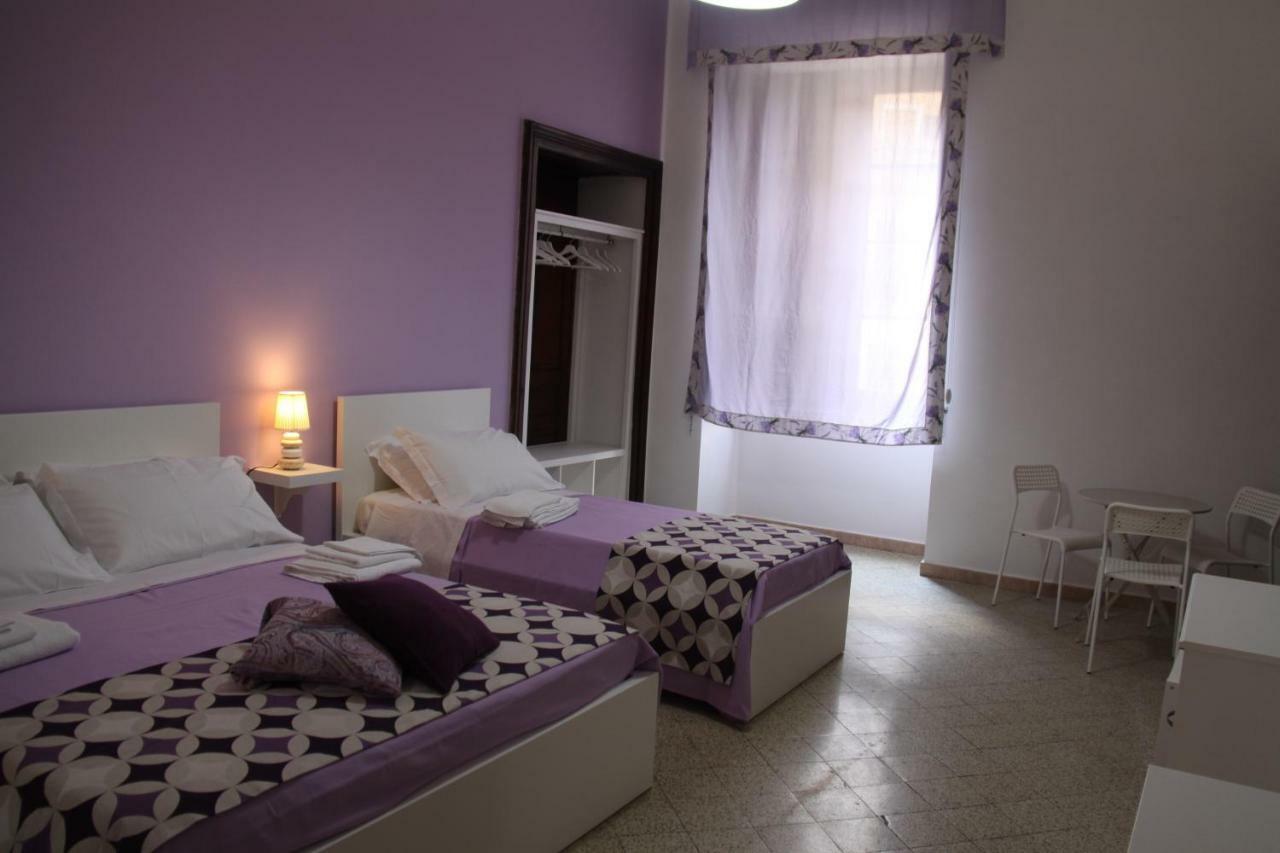 B&B Le Porte Di Napoli Eksteriør billede
