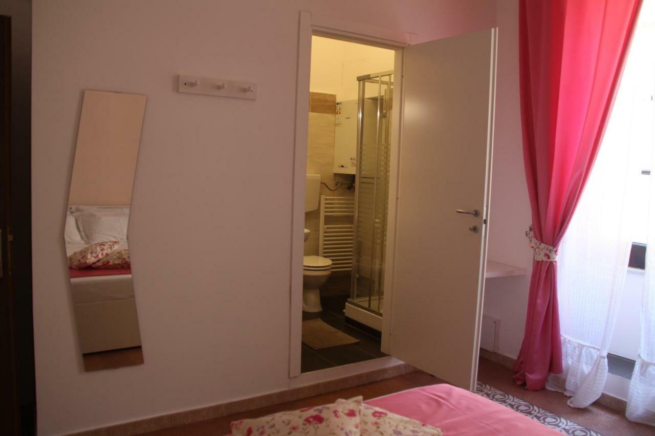 B&B Le Porte Di Napoli Eksteriør billede