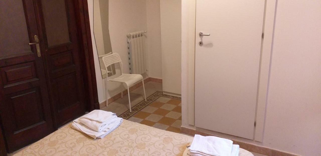 B&B Le Porte Di Napoli Eksteriør billede